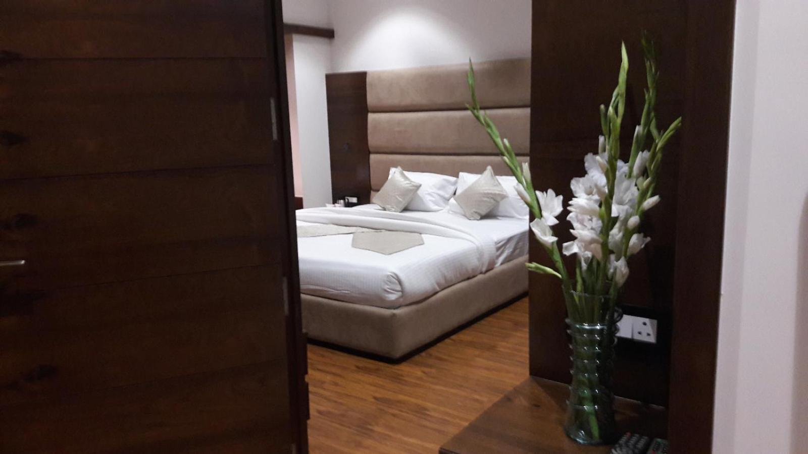 Hotel Samdareeya Pvt Ltd Jabalpur Luaran gambar
